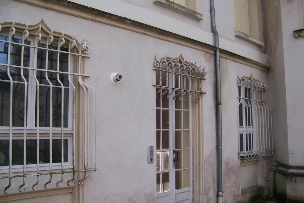 Charmant Studio Au Calme Tout Confort Dans Chateau Neo Gothique Proche Zenith Comet Orleans Parking Voiture Gratuit Wifi Haut Debit Rue Des Montees Ngoại thất bức ảnh